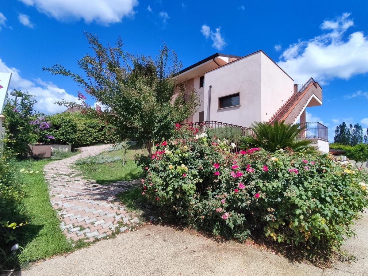 Prati Di Maja B&B Miglianico Exterior foto